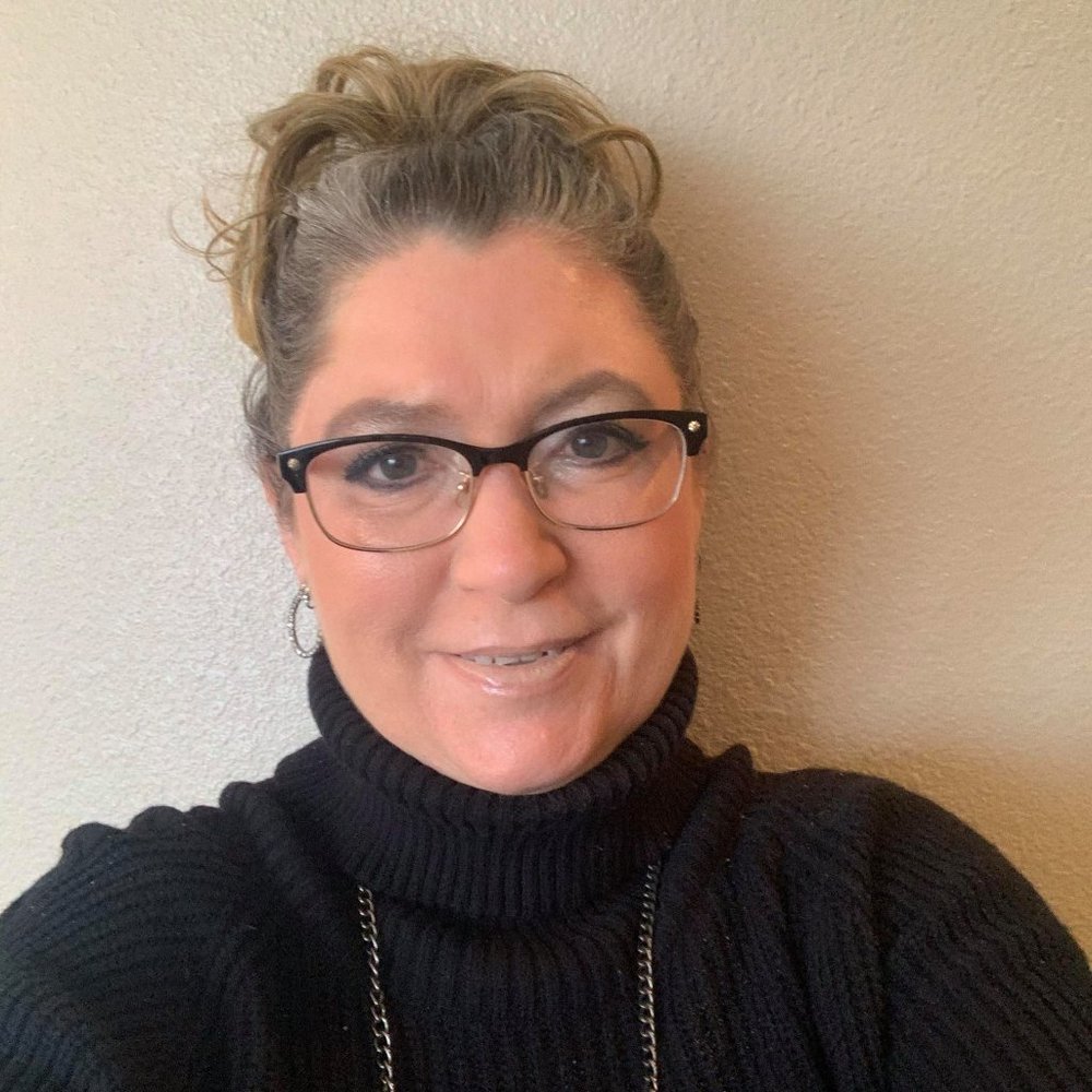 Meet your Posher, Angie